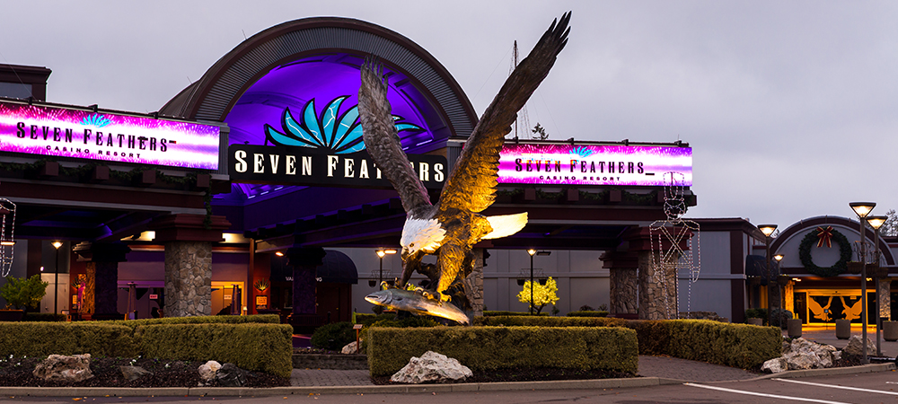 7 feathers casino restaurants